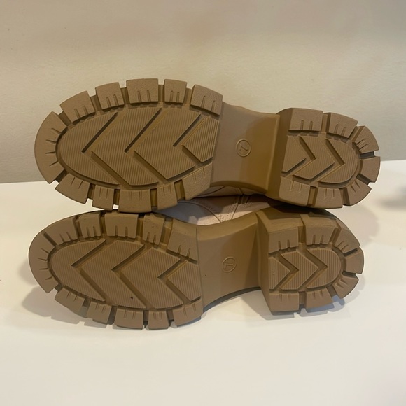 Women's Combat Boots - Picture 3 of 5